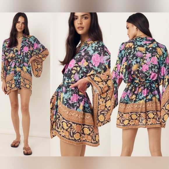 Spell~ Butterfly Short Robe - Picture 3 of 13